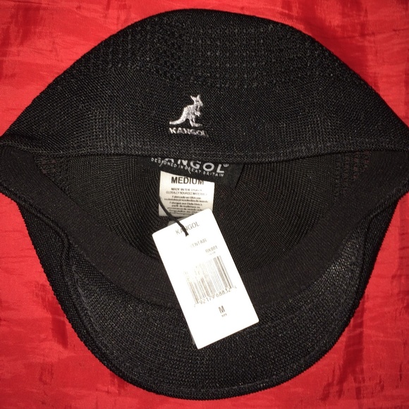 SOLD - KANGOL 507 Ventair Medium Black Hat (BNWT) - Picture 1 of 4